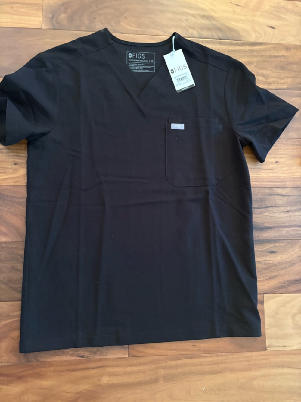 Figs Men's Black V-Neck Scrub Top